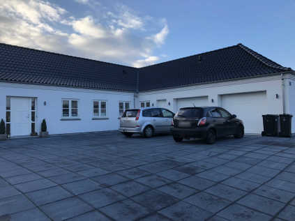 Smuk villa med kinesisk svej 